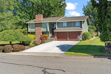 Located in an established South Kennewick neighborhood where on Canyon Lakes Golf Course in Washington - for sale on GolfHomes.com, golf home, golf lot