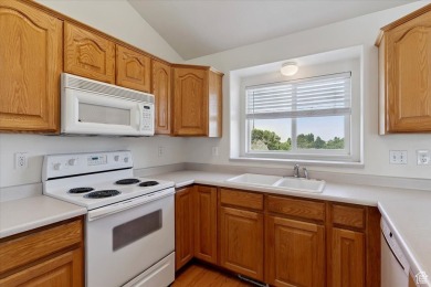 Welcome to this beautifully maintained single-family home on Sun Hills Golf Course in Utah - for sale on GolfHomes.com, golf home, golf lot