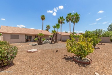 JUST THE RIGHT SIZE HOME FOR WINTER RETREAT OR DOWNSIZING* THIS on Oakwood Golf Club  in Arizona - for sale on GolfHomes.com, golf home, golf lot