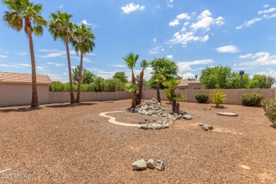 JUST THE RIGHT SIZE HOME FOR WINTER RETREAT OR DOWNSIZING* THIS on Oakwood Golf Club  in Arizona - for sale on GolfHomes.com, golf home, golf lot