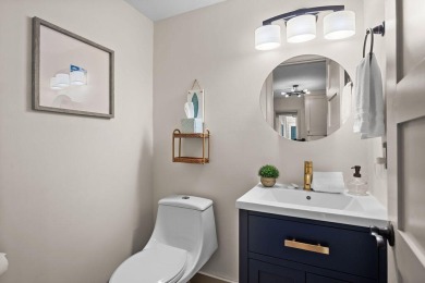 Beautifully renovated 1 bedroom, 1.5 bath town home with golf on The Seabrook Island Club in South Carolina - for sale on GolfHomes.com, golf home, golf lot