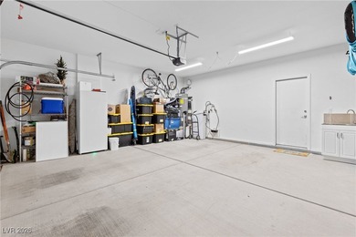 Luxury golf course living with spa and mountain views in on Mountain Falls Golf Course in Nevada - for sale on GolfHomes.com, golf home, golf lot