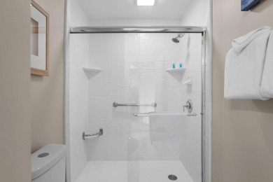 Beautifully renovated 1 bedroom, 1.5 bath town home with golf on The Seabrook Island Club in South Carolina - for sale on GolfHomes.com, golf home, golf lot