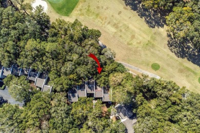 Beautifully renovated 1 bedroom, 1.5 bath town home with golf on The Seabrook Island Club in South Carolina - for sale on GolfHomes.com, golf home, golf lot