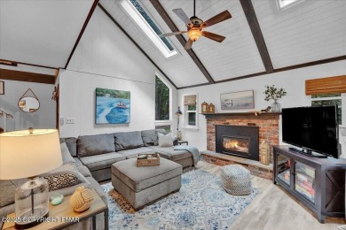 Turnkey Contemporary in the Heart of Lake Harmony - This on Split Rock Resort and Country Club in Pennsylvania - for sale on GolfHomes.com, golf home, golf lot