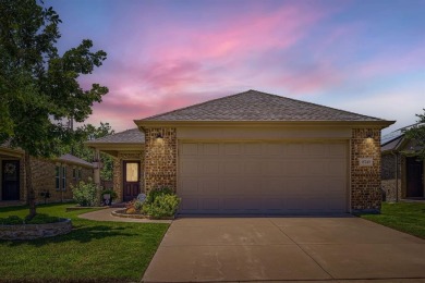 Spacious, updated home in Frisco Lakes. These original owners on Frisco Lakes Golf Course in Texas - for sale on GolfHomes.com, golf home, golf lot