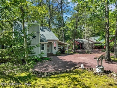 Turnkey Contemporary in the Heart of Lake Harmony - This on Split Rock Resort and Country Club in Pennsylvania - for sale on GolfHomes.com, golf home, golf lot