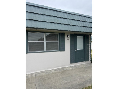 Welcome to 1811 Bedford Lane, Unit 162, a delightful 1-bedroom on Kings Point Executive Golf Course in Florida - for sale on GolfHomes.com, golf home, golf lot