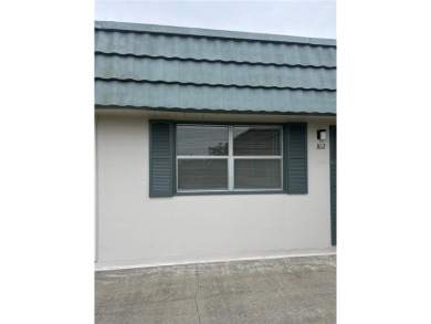 Welcome to 1811 Bedford Lane, Unit 162, a delightful 1-bedroom on Kings Point Executive Golf Course in Florida - for sale on GolfHomes.com, golf home, golf lot