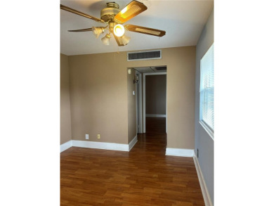 Welcome to 1811 Bedford Lane, Unit 162, a delightful 1-bedroom on Kings Point Executive Golf Course in Florida - for sale on GolfHomes.com, golf home, golf lot