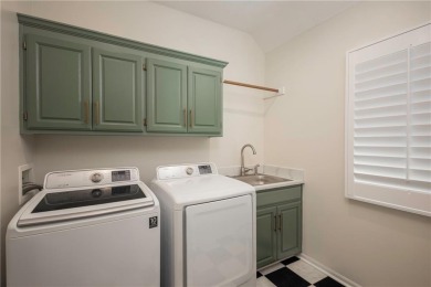 Beautifully maintained and move-in ready, this spacious on Lakewood Oaks Golf Club, Ltd. in Missouri - for sale on GolfHomes.com, golf home, golf lot