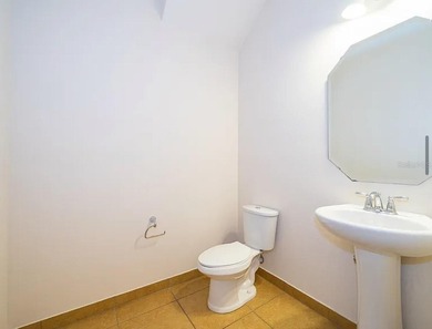 Come see this beautiful partially renovated townhouse! Located on Eagle Creek Golf Club in Florida - for sale on GolfHomes.com, golf home, golf lot