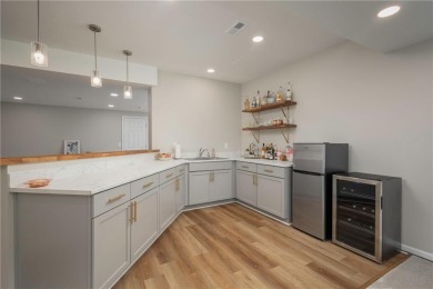 Beautifully maintained and move-in ready, this spacious on Lakewood Oaks Golf Club, Ltd. in Missouri - for sale on GolfHomes.com, golf home, golf lot