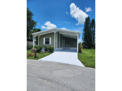 Welcome Home, this 2 bedroom /2 bath in desirable Spanish lakes on Spanish Lakes Fairways in Florida - for sale on GolfHomes.com, golf home, golf lot