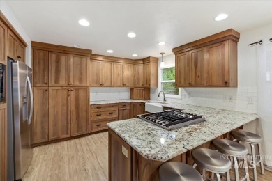 Beautifully situated in Terrace Lakes, this spacious tri-level on Terrace Lakes Golf Resort in Idaho - for sale on GolfHomes.com, golf home, golf lot