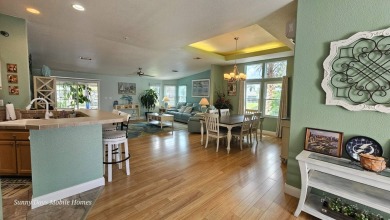 This 2100 SF home is located on a very quiet cul-de-sac in on The Riverside Golf Club in Florida - for sale on GolfHomes.com, golf home, golf lot