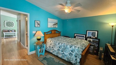 This 2100 SF home is located on a very quiet cul-de-sac in on The Riverside Golf Club in Florida - for sale on GolfHomes.com, golf home, golf lot