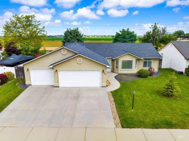 Great 4 Bedroom, 2 Bath home with split floor plan and nice size on Lakeview Golf Club in Idaho - for sale on GolfHomes.com, golf home, golf lot
