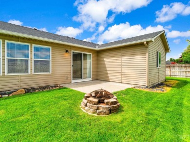 Great 4 Bedroom, 2 Bath home with split floor plan and nice size on Lakeview Golf Club in Idaho - for sale on GolfHomes.com, golf home, golf lot