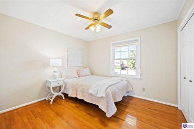 First time on the market in 40 years! This pristine, all-brick on Elizabethtown Municipal Par-3 in Kentucky - for sale on GolfHomes.com, golf home, golf lot