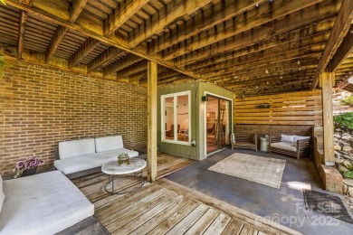 Welcome to this updated ranch w/walk out basement on quarter on River Hills Country Club in South Carolina - for sale on GolfHomes.com, golf home, golf lot