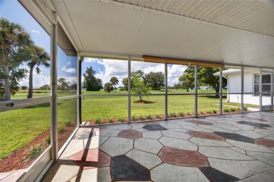 DEEP CREEK! Spacious 3 bedroom, 2 bath, 2-car garage home on Deep Creek Golf Club in Florida - for sale on GolfHomes.com, golf home, golf lot