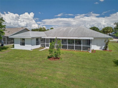 DEEP CREEK! Spacious 3 bedroom, 2 bath, 2-car garage home on Deep Creek Golf Club in Florida - for sale on GolfHomes.com, golf home, golf lot