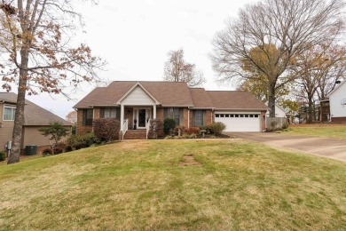 Location. Location. Location. This custom built, one-owner home on The Course at River Oaks in Arkansas - for sale on GolfHomes.com, golf home, golf lot