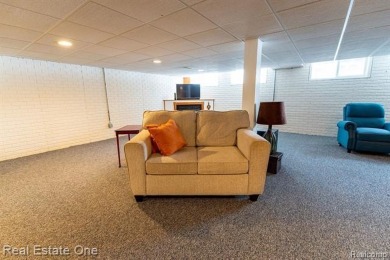 Welcome in to this spacious two bedroom ranch condo in the heart on White Lake Oaks Golf Course in Michigan - for sale on GolfHomes.com, golf home, golf lot