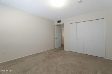 Welcome to a nice quiet place! This home features fresh paint on Sun City Country Club in Arizona - for sale on GolfHomes.com, golf home, golf lot