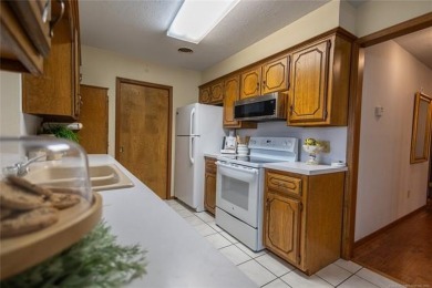 Welcome to 2018 Kelly Drive... a 3 bed, 2 bath brick home on Sulphur Hills Golf Course in Oklahoma - for sale on GolfHomes.com, golf home, golf lot