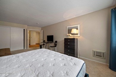 TURN-KEY 3-BEDROOM CONDO IN PINETOP SPORTS VILLAGE! Priced to on Pinetop Lakes Country Club in Arizona - for sale on GolfHomes.com, golf home, golf lot