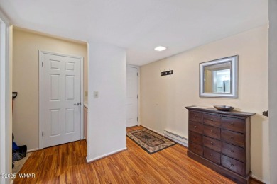 TURN-KEY 3-BEDROOM CONDO IN PINETOP SPORTS VILLAGE! Priced to on Pinetop Lakes Country Club in Arizona - for sale on GolfHomes.com, golf home, golf lot
