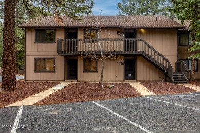 TURN-KEY 3-BEDROOM CONDO IN PINETOP SPORTS VILLAGE! Priced to on Pinetop Lakes Country Club in Arizona - for sale on GolfHomes.com, golf home, golf lot