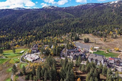 Village-facing end unit in the heart of Tamarack! This spacious on Osprey Meadows at Tamarack Resort in Idaho - for sale on GolfHomes.com, golf home, golf lot