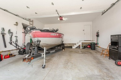 Experience lakeside living at its finest in this open, sprawling on Apple Valley Golf Course in Ohio - for sale on GolfHomes.com, golf home, golf lot