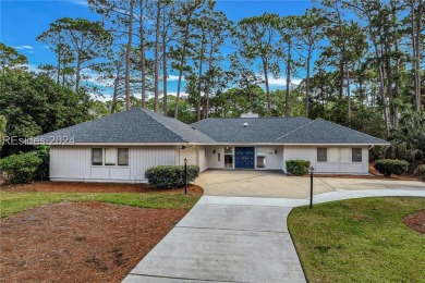 This beautifully updated, single-level Hilton Head Plantation on Dolphin Head Golf Club in South Carolina - for sale on GolfHomes.com, golf home, golf lot