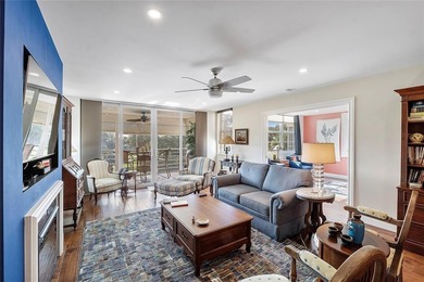 DECORATOR COMPLETELY REMODELED THREE BEDROOM SPLIT PLAN, TWO on Oaks Country Club in Florida - for sale on GolfHomes.com, golf home, golf lot