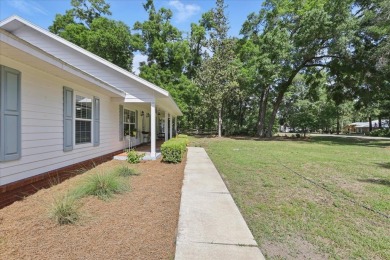 Welcome to this immaculate , updated gorgeous 3 bedroom/2 on Chiefland Golf and Country Club in Florida - for sale on GolfHomes.com, golf home, golf lot