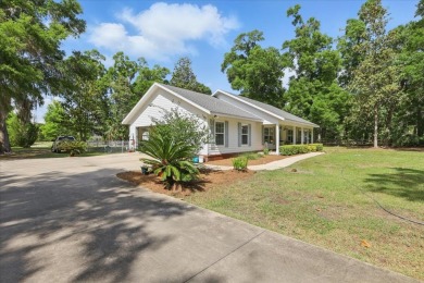Welcome to this immaculate , updated gorgeous 3 bedroom/2 on Chiefland Golf and Country Club in Florida - for sale on GolfHomes.com, golf home, golf lot
