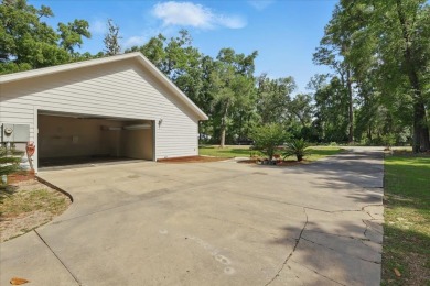 Welcome to this immaculate , updated gorgeous 3 bedroom/2 on Chiefland Golf and Country Club in Florida - for sale on GolfHomes.com, golf home, golf lot