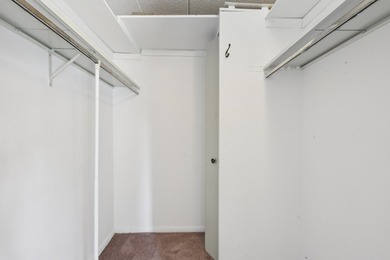 FIRST-FLOOR, MOVE-IN READY HeatherRidge condo. HEATED on Heather Ridge Golf Club in Illinois - for sale on GolfHomes.com, golf home, golf lot