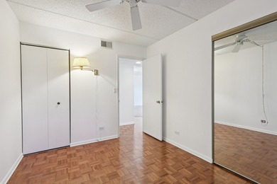 FIRST-FLOOR, MOVE-IN READY HeatherRidge condo. HEATED on Heather Ridge Golf Club in Illinois - for sale on GolfHomes.com, golf home, golf lot