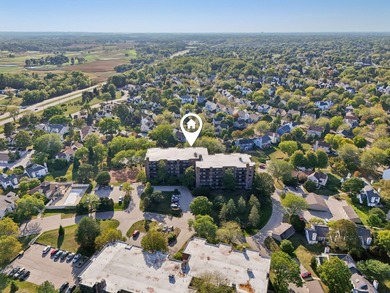 FIRST-FLOOR, MOVE-IN READY HeatherRidge condo. HEATED on Heather Ridge Golf Club in Illinois - for sale on GolfHomes.com, golf home, golf lot