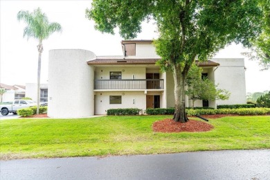 Beautiful 2/2 condo in Lakeshore Village at Meadowood! Desirable on Meadowood Golf and Tennis Club in Florida - for sale on GolfHomes.com, golf home, golf lot