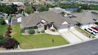 NEW ON THE MARKET! This property is located just minutes from on Lewiston Golf and Country Club in Idaho - for sale on GolfHomes.com, golf home, golf lot