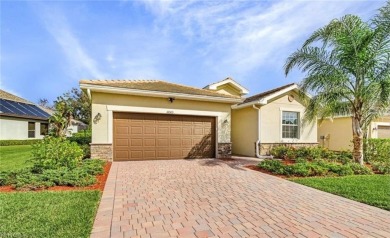 LUXURY LIVING WITH SELLER FINANCING AVAILABLE! 
LOWEST PRICED on River Hall Country Club in Florida - for sale on GolfHomes.com, golf home, golf lot