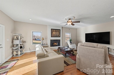 Welcome to this beautifully maintained 3-bedroom, 2 bath on Woodbridge Golf Links in North Carolina - for sale on GolfHomes.com, golf home, golf lot