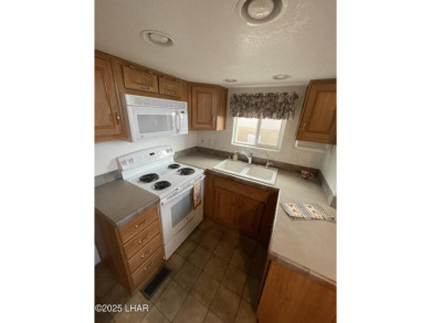 Convenient, easy to care for &, freshly painted, on exterior on The Refuge Golf and Country Club in Arizona - for sale on GolfHomes.com, golf home, golf lot