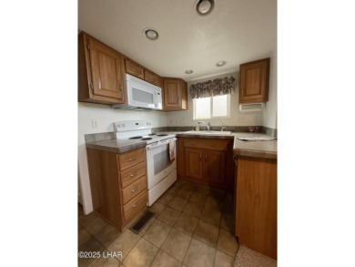 Convenient, easy to care for &, freshly painted, on exterior on The Refuge Golf and Country Club in Arizona - for sale on GolfHomes.com, golf home, golf lot